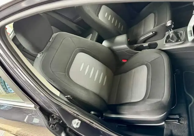 Angebotsdetails Kia Ceed Vision (E5B) WINCHESTERGRAU MET.