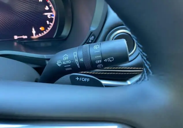 Angebotsdetails Mazda CX-60 5WGN 3.3L e-SKYACTIV D 200ps 8AT Homura PANO Machine Gray Metallic