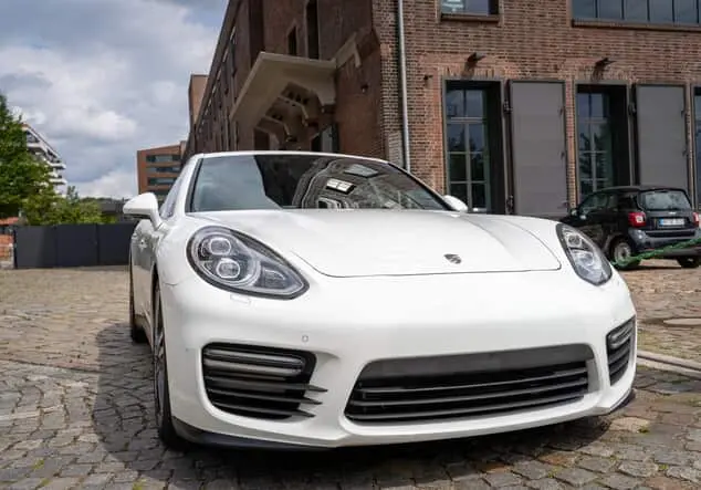 Angebotsdetails Porsche Panamera GTS weiß