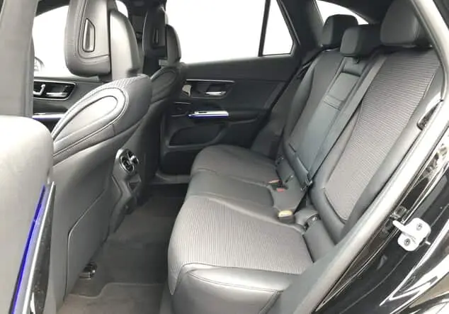 Angebotsdetails Mercedes-Benz GLC 200 4MATIC Schwarz-Lack obsidianschwarz