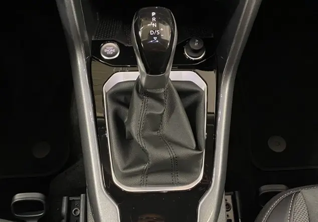 Angebotsdetails Volkswagen T-Roc Style 1.5 TSI STANDHEIZUNG Grau (Indiumgrau Metallic)