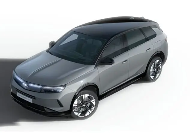 Angebotsdetails Opel Grandland Opel Grandland Edition Plug-in-Hybrid 143 kW (195 PS) Elektrisches 7-Gang-Doppelkupplungsgetriebe (eDCT) Grafik Grau