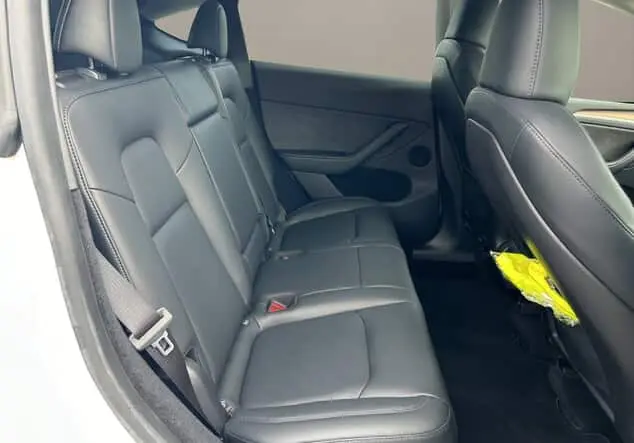 Angebotsdetails Tesla Model Y Performance weiß