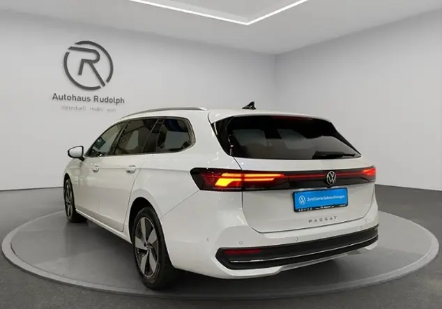Angebotsdetails Volkswagen Passat Variant B9 2.0 TDI Business KLIMA WeiÃ (OryxweiÃ Perlmutteffekt)
