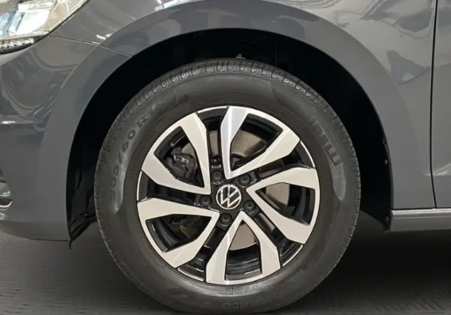 Angebotsdetails Volkswagen Touran 2.0 TDI Active / Grau (Delfingrau Metallic)