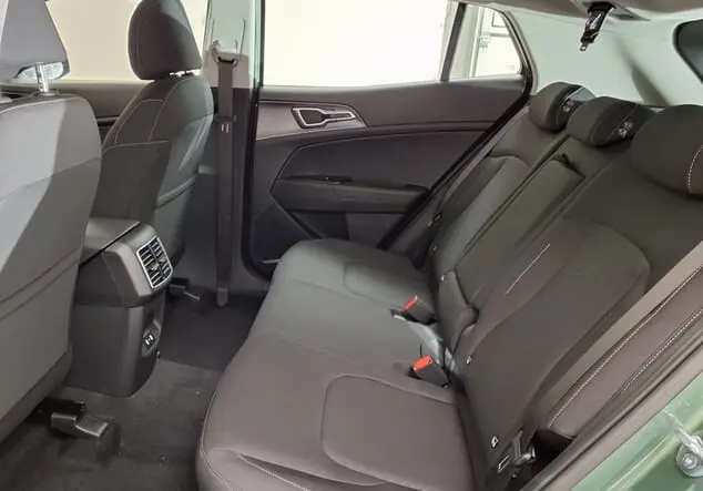 Angebotsdetails Kia Sportage Kia Sportage LX Plus 1.6 T-GDI 110 kW (150 PS) 7-Gang-DCT Experience Grün Metallic