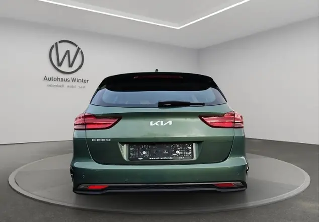 Angebotsdetails Kia Ceed Sportswagon Spirit GrÃ¼n ((EXG) EXPERIENCE GREEN M)