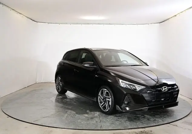 Angebotsdetails Hyundai i20 Hyundai i20 N-Line FL 1.0 T-GDI 74 kW (100 PS) 7-Gang-DSG Phantom Black Pearl