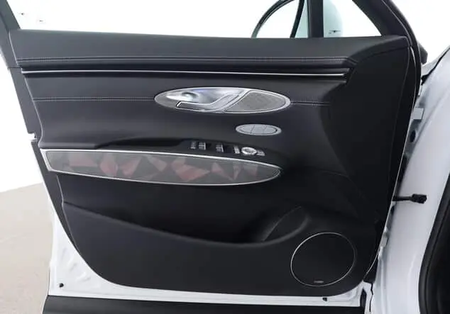 Angebotsdetails Genesis GV70 GV70 2.5 T Sport 4WD Volldigital AUT Weiß