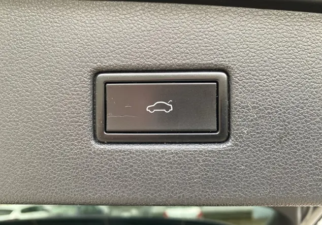 Angebotsdetails Volkswagen Tiguan 2.0 TDI Highline R-Line 'Black Style' Grau (Indiumgrau Metallic)