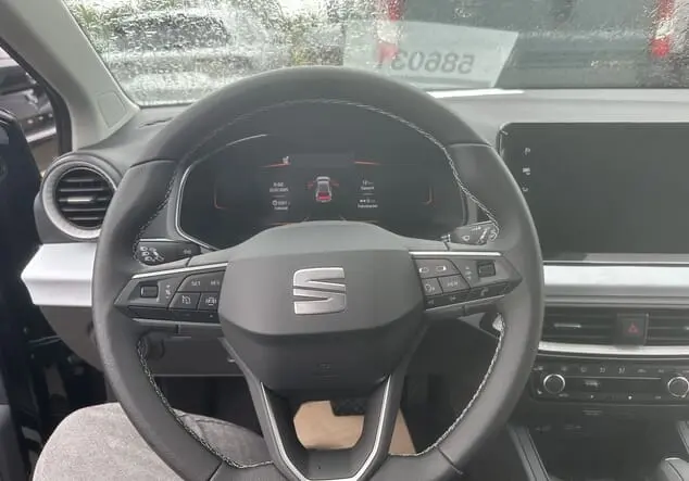 Angebotsdetails Seat Ibiza Seat Ibiza Road Edition 1.0 TSI 85 kW (116 PS) 7-Gang-DSG Midnight Schwarz Metallic