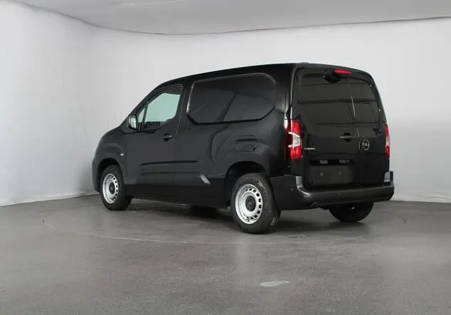 Angebotsdetails Opel Combo Opel Combo Cargo L1 mit normaler Nutzlast 1.5 Diesel 75 kW (102 PS) 6-Gang Karbon Schwarz Metallic