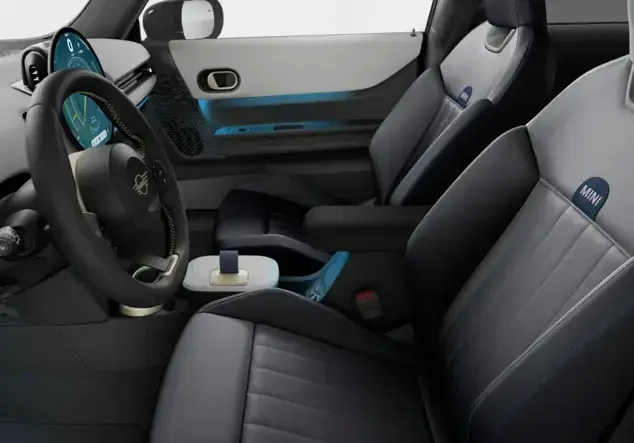 Angebotsdetails MINI 3-Türer Cooper C Favoured Trim Steptronic Midnight Black Metallic