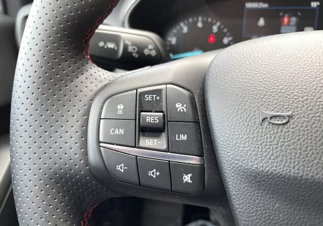Angebotsdetails Ford Focus Turnier MHEV ST-Line*Kamera*ACC*Sitzhzg*Facelift Agate Black