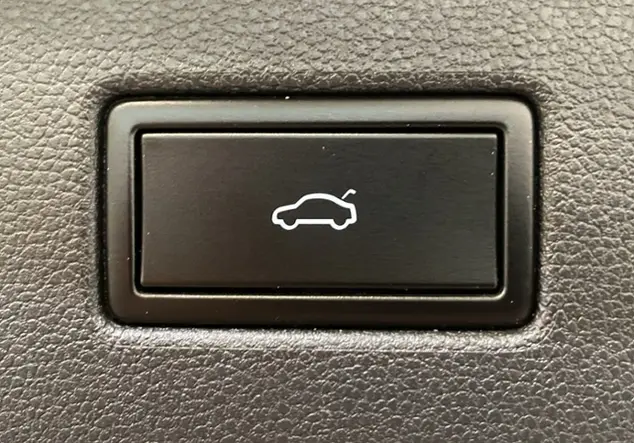 Angebotsdetails Volkswagen Tiguan 1.5 TSI 'IQ.DRIVE' / STANDHEIZUNG /AHK Schwarz (Deep Black Perleffekt)