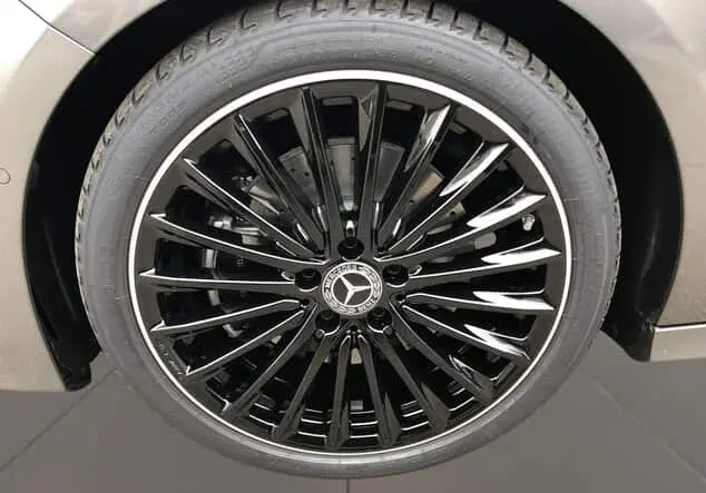 Angebotsdetails Mercedes-Benz A 220 d Limousine Grau-lack mountaingrau