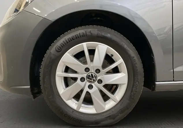 Angebotsdetails Volkswagen Caddy Kombi 2.0 TDI KR / Grau (Indiumgrau Metallic)