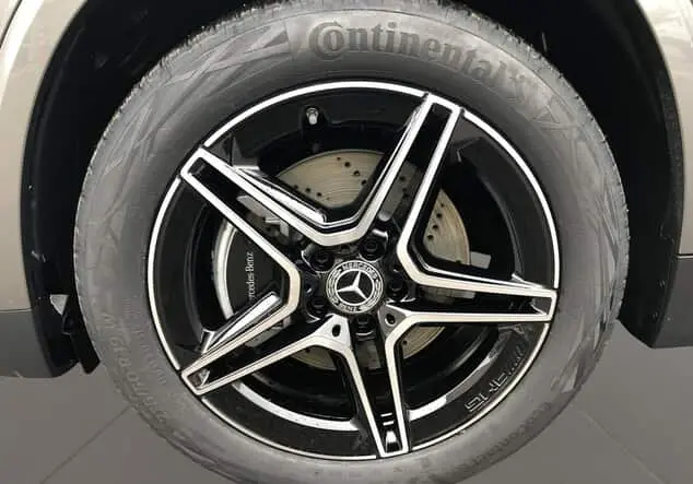 Angebotsdetails Mercedes-Benz GLA 180 AMG-Line ++sofort verfügbar++ Grau-lack mountaingrau