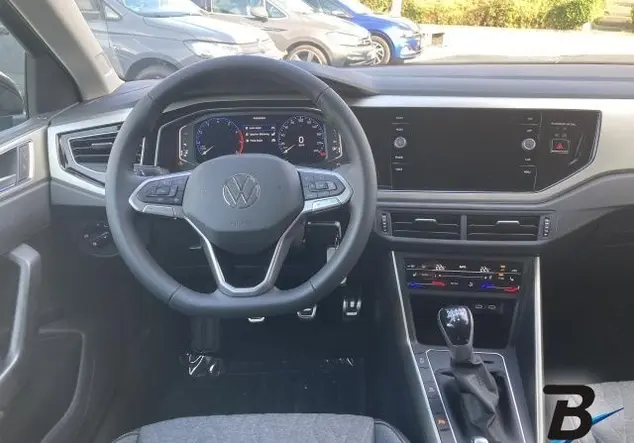 Angebotsdetails Volkswagen Polo 1.0 TSI Move IQ Light App ParkAss Cockpit Grau