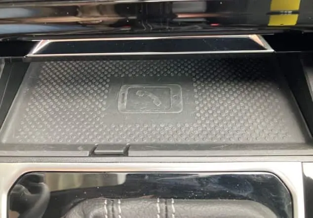 Angebotsdetails Volkswagen Arteon Arteon Shootingbrake R-LINE 4MOTION 2.0TDI 193PS.DSG.LED.NAVI.PANO.AHK.VIRTUAL.PDC Deep Black Perleffekt