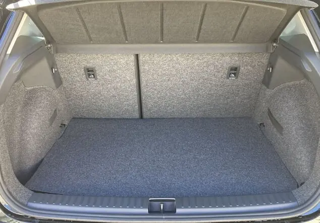 Angebotsdetails Seat Arona Style 1.0 TGI !!! SUPER SPARSAMER ERDGAS !!! Midnight Schwarz Metallic