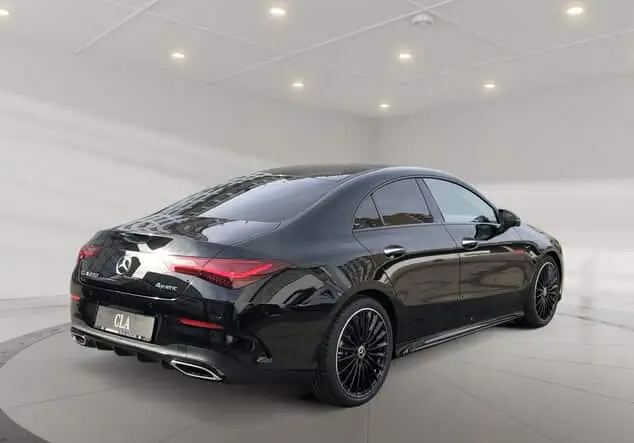 Angebotsdetails Mercedes-Benz CLA 220 4MATIC Coupe Schwarz-lack kosmosschwarz