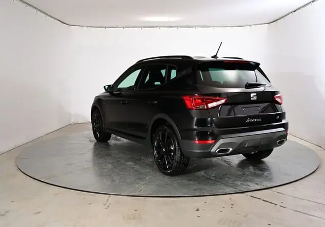Angebotsdetails Seat Arona Seat Arona FR Black Edition 1.5 TSI 110 kW (150 PS) 7-Gang-DSG Midnight Schwarz Metallic