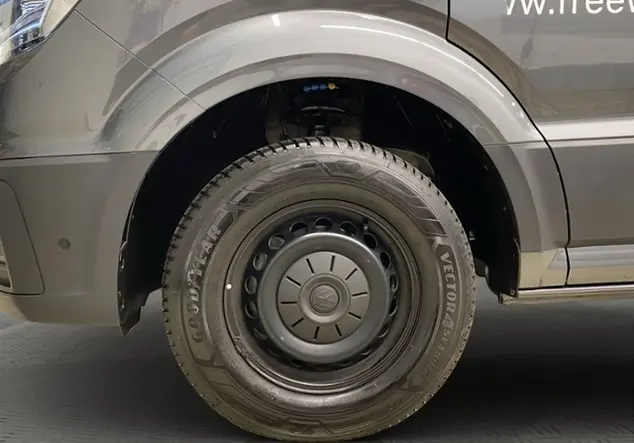 Angebotsdetails Volkswagen Grand California California 600 2.0 TDI Automatik MR KLIMA Grau (Indiumgrau Metallic)