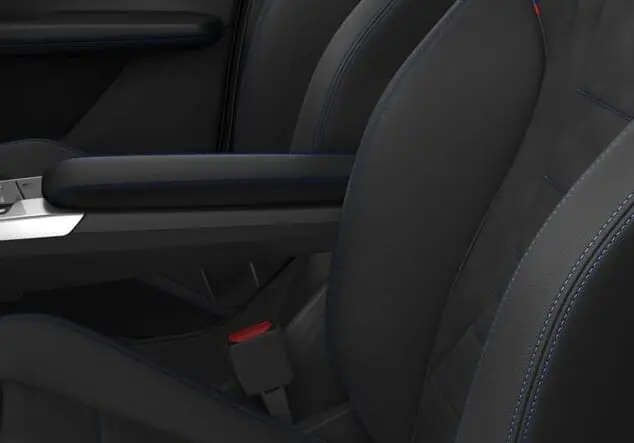 Angebotsdetails BMW 2er Active Tourer 223d xDrive Steptronic DCT Black Sapphire metallic