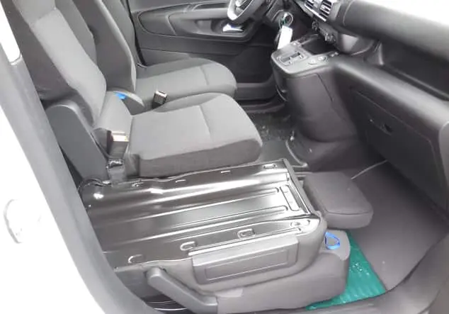 Angebotsdetails Peugeot Partner L2 BlueHDi 130 EAT8*Kamera-NAVI* Kaolinweiß