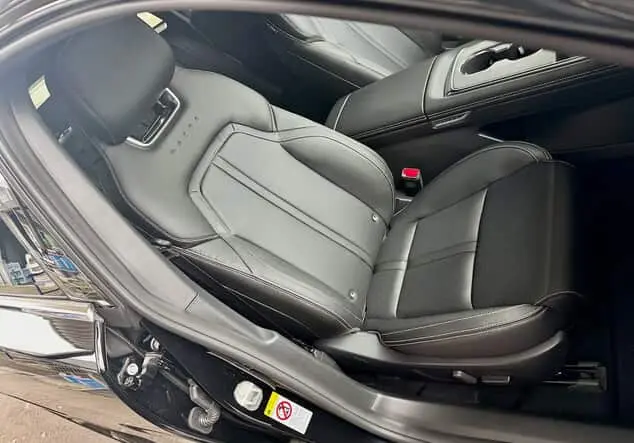 Angebotsdetails Mazda 6E 6e 258PS TAKUMI*LEDER-S*PANO Jet Black