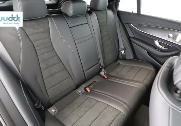 Angebotsdetails Mercedes-Benz E-Klasse E 300de T-Modell TIEFPREIS Schwarz