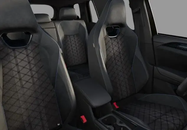 Angebotsdetails Volkswagen Tayron Volkswagen Tayron R-Line 2.0 TSI 195 kW (265 PS) 7-Gang-DSG 4MOTION Grenadillschwarz Metallic