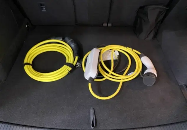 Angebotsdetails Volkswagen Tiguan 1.4 eHybrid R-Line / RFK Grau (Delfingrau Metallic)