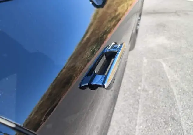 Angebotsdetails Mercedes-Benz EQS 450+ Obsidianschwarz Metallic
