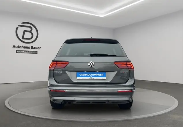 Angebotsdetails Volkswagen Tiguan 2.0 TSI Highline 4Motion Grau (Indiumgrau Metallic)