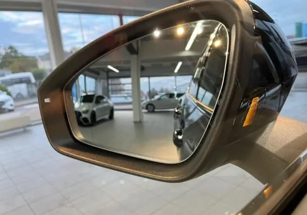 Angebotsdetails Volkswagen Tiguan 1.5 eTSI R-Line ++sofort verfügbar++ Deep black perleffekt