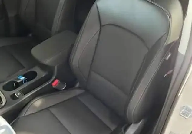 Angebotsdetails Kia Soul eSoul Inspiration Blau / weiß / schwarz