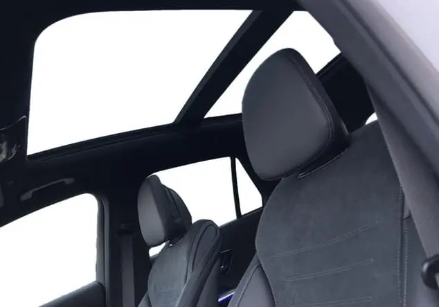 Angebotsdetails Mercedes-Benz GLC 300 e 4MATIC mit EQ Hybrid ++sofort verfügbar++ Manufaktur lack manufaktur alpingrau uni