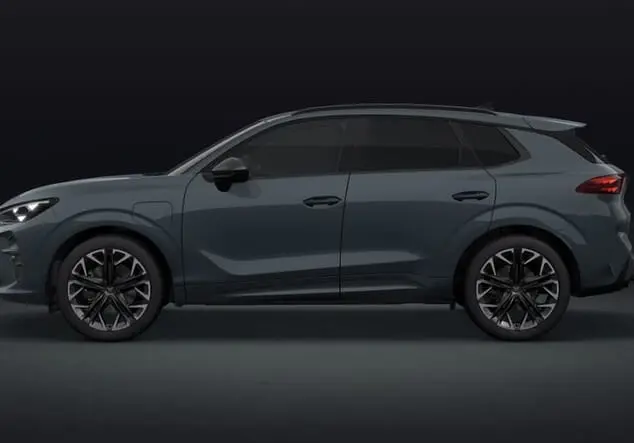 Angebotsdetails Cupra Terramar CUPRA Terramar VZ 1.5 e-HYBRID 200 kW (272 PS) 6-Gang-DSG Fiord Blau