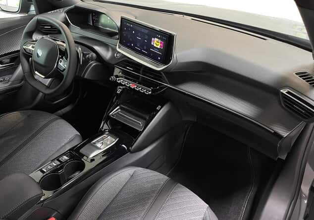 Angebotsdetails Peugeot 2008 Allure 1.2 Pure Grau/typ aussenverkleidung-lackierung
