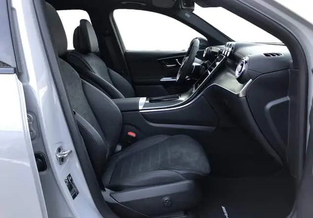 Angebotsdetails Mercedes-Benz GLC 300 e 4MATIC mit EQ Hybrid ++sofort verfügbar++ Manufaktur lack manufaktur alpingrau uni