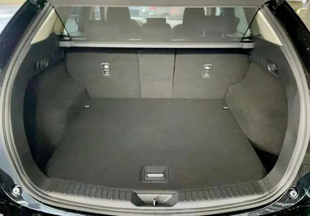 Angebotsdetails Mazda CX-5 CX-5 2023 5WGN 2.5L e-SKYACTIV G 194ps 6AT AD'VANTAGE schwarz