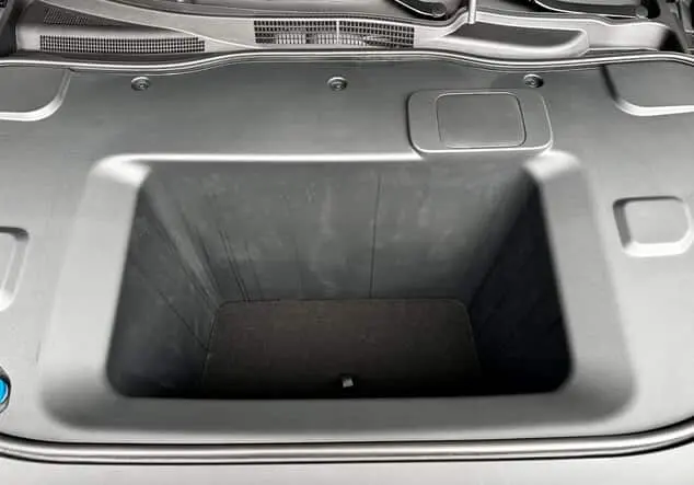 Angebotsdetails Mazda 6E 6e 258PS TAKUMI*LEDER-S*PANO Jet Black