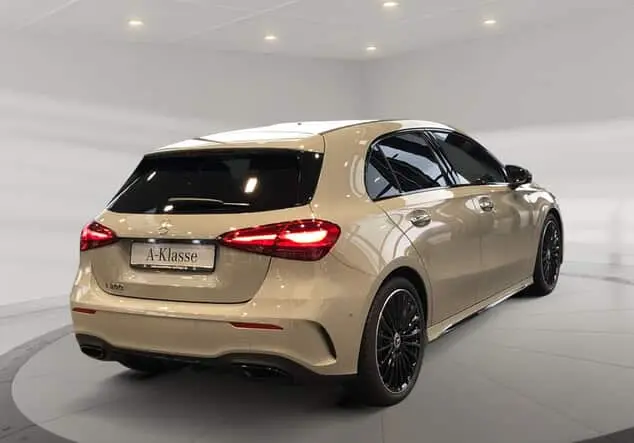 Angebotsdetails Mercedes-Benz A 200 AMG-Line + Nightpaket Grau manufaktur lack manufaktur alpingrau uni