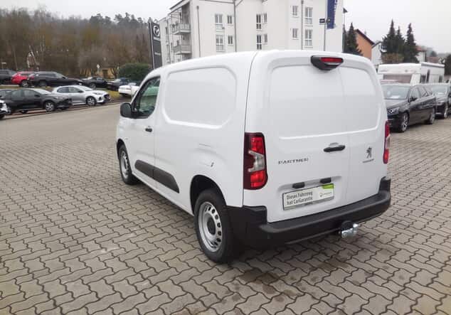 Angebotsdetails Peugeot Partner KW L1 BlueHDi 100*AHK-Kamera-Klima* Eisweiß