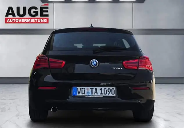 Angebotsdetails BMW 1er 118d, Schaltgetriebe, PDC, Sitzheizung Schwarz Uni
