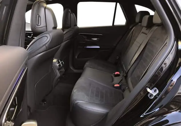 Angebotsdetails Mercedes-Benz GLC 300 4MATIC ++sofort verfügbar++ Metalliclack obsidianschwarz