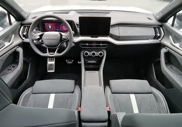 Angebotsdetails Skoda Kodiaq Skoda Kodiaq Sportline 2.0 TDI 142 kW (193 PS) 7-Gang-DSG Stahl Grau