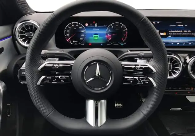 Angebotsdetails Mercedes-Benz A-Klasse 200 Limousine ++ verfügbar ab 15.03.2026 ++ Grau manufaktur lack manufaktur alpingrau uni